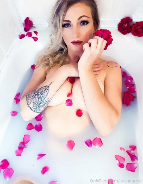 kitty delight sex model photo