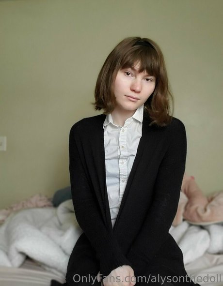 alysonthedoll nude star pictures