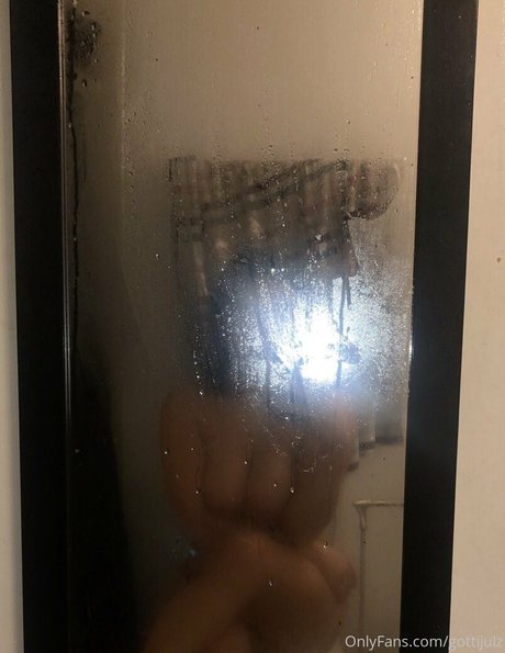 gottijulz best actress pic