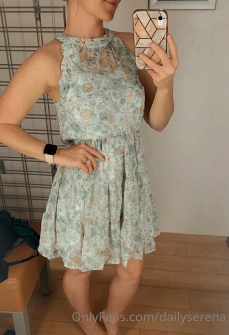 Dailyserena sexy star image