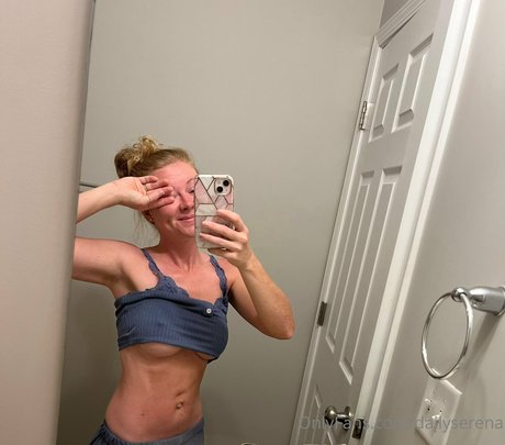 Dailyserena nude star pics
