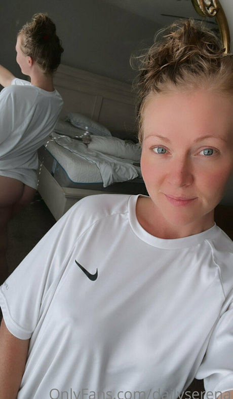 Dailyserena star hot gallery