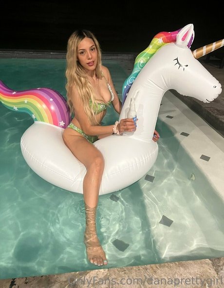 danagorgeus star exclusive picture