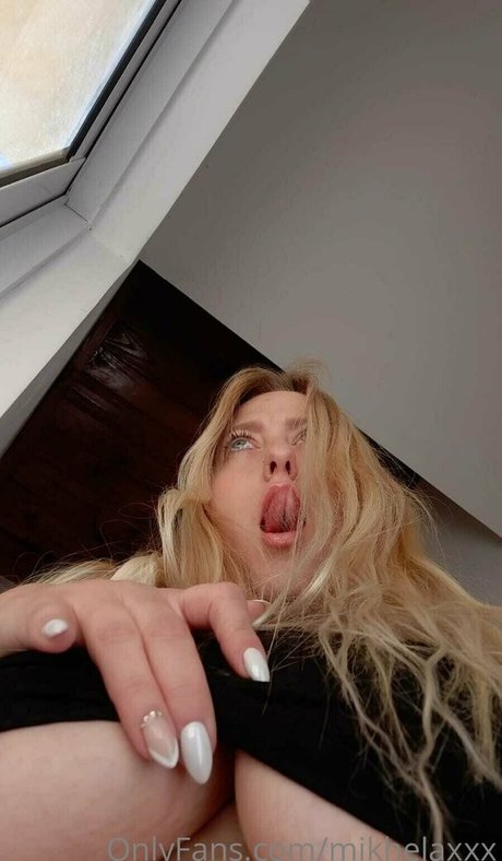 mikhelaxxx star sex image