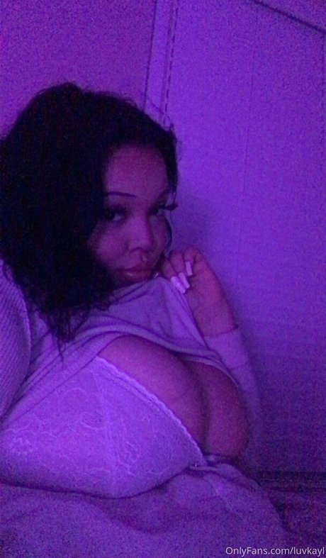 kaylveigh art model pic