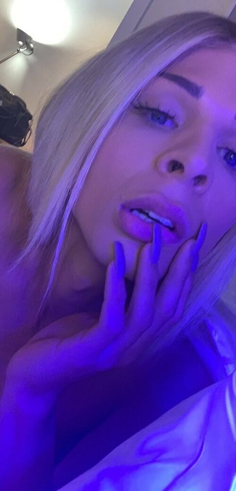 auroranorth star naked image