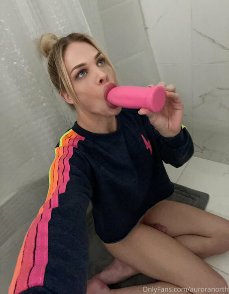 auroranorth xxx model photos