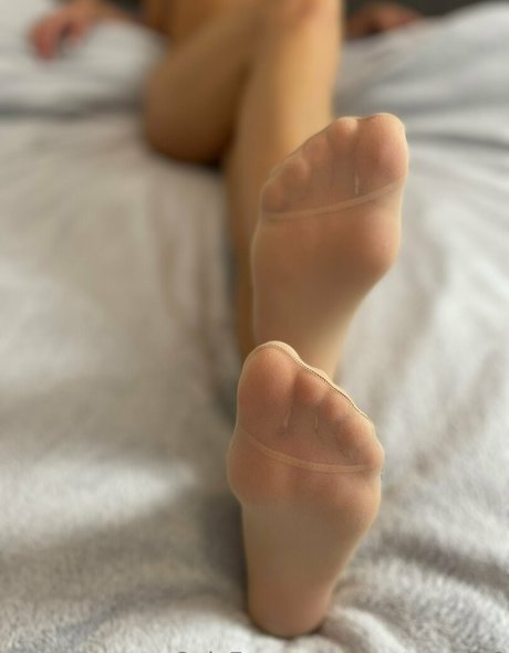 pretty maya2 pornstar top image