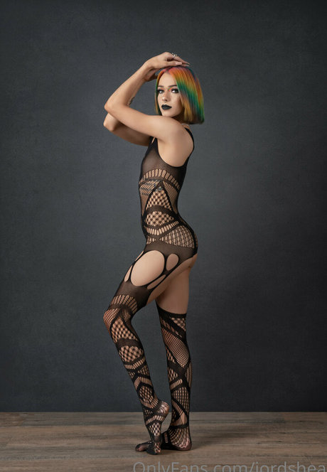 peachysheaa model high quality img