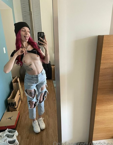 peachysheaa best model pic