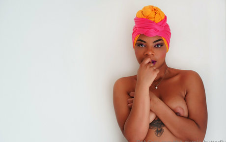 mrs mazikeen nudes model photo