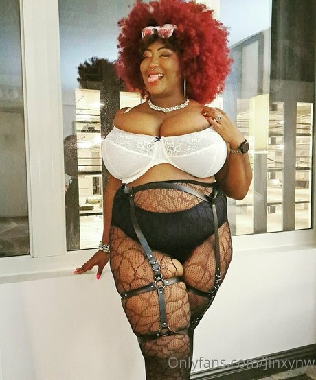 jinxynw pornographic model pics