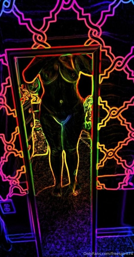 gingerhippie74 beautiful actress img