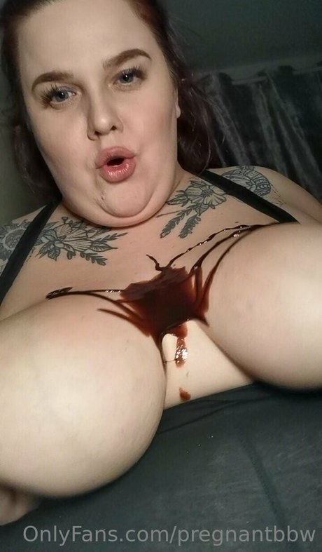 expandingbbw model pornographic photo