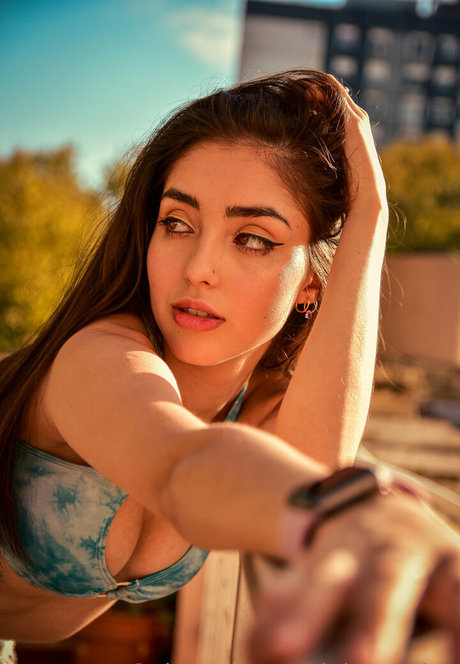 Dai Amadeo erotic actress archive