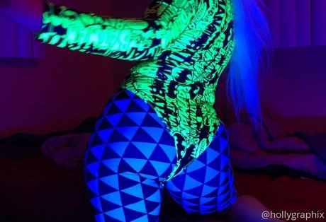 hollygraphix nudes star images