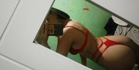 imbabylexie nude actress pics