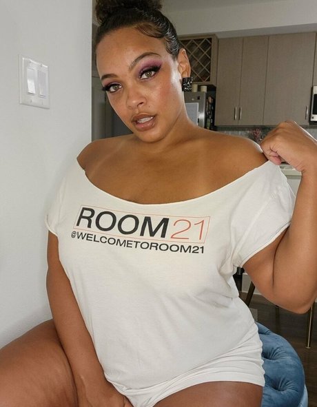 thick asian onlyfans hot sex pic