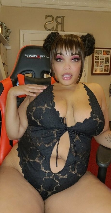 yettajobrown naked pornstar pic