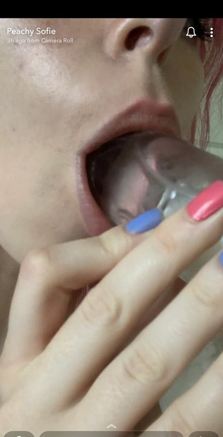 Peachysofie model adult img