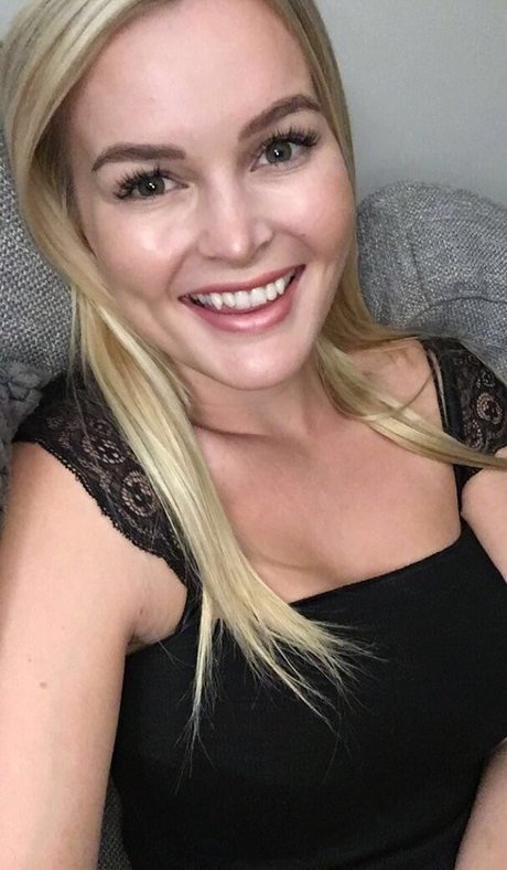 elleknox model sexy archive