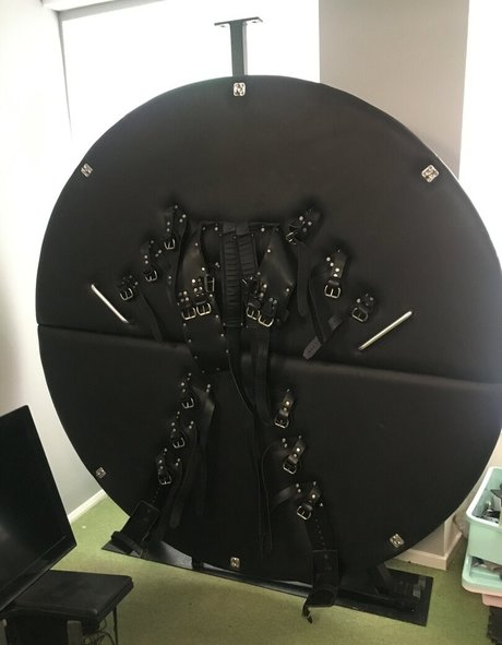 ecclesiaglasgow nude pornstar photo