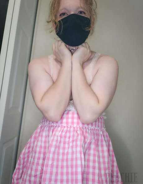 peachiepremium nudes actress images