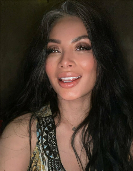 hotmesstv model pretty archive