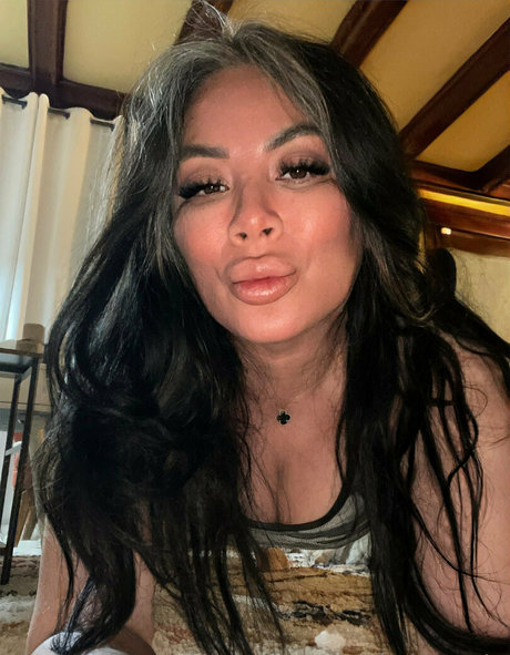 hotmesstv beautiful actress picture