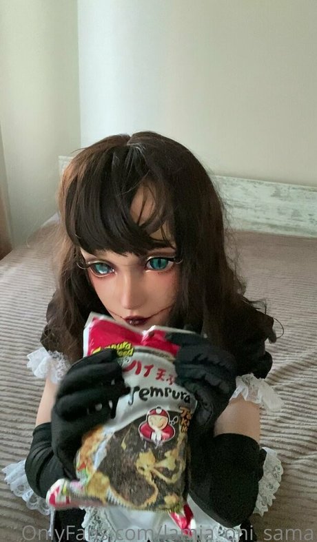 lamia oni sama exclusive model img