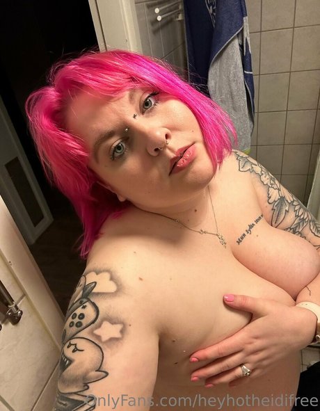 heyhotheidifree star sexy image