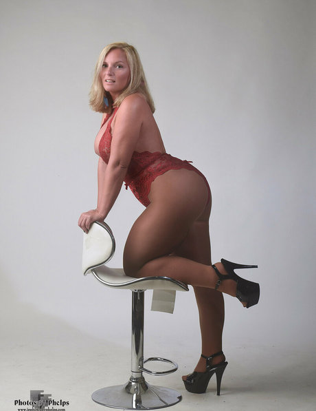 realelizajayne sexy actress img