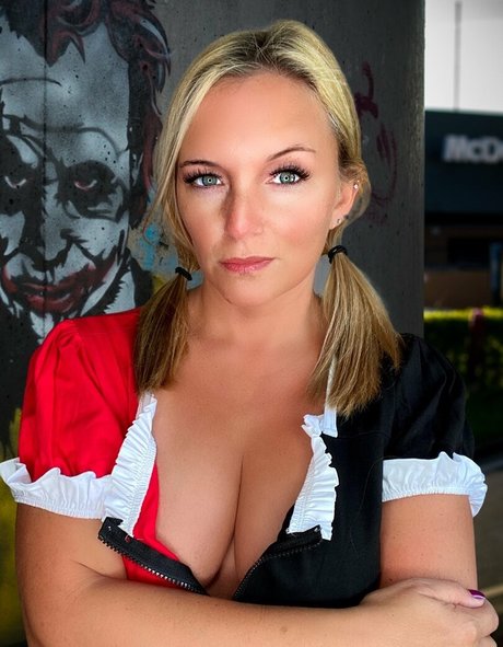 realelizajayne sex model gallery