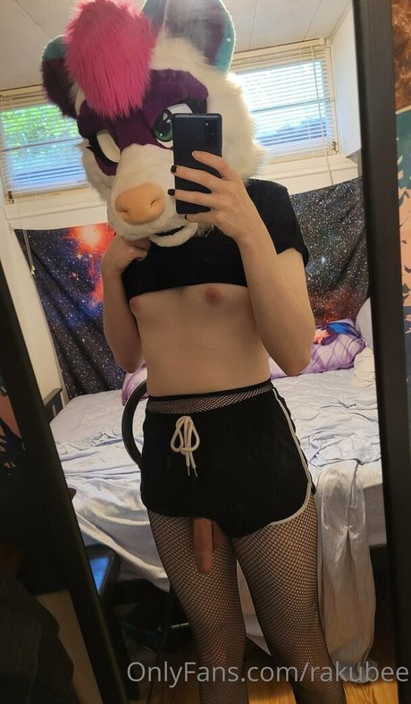 rakubee xxx pornstar img