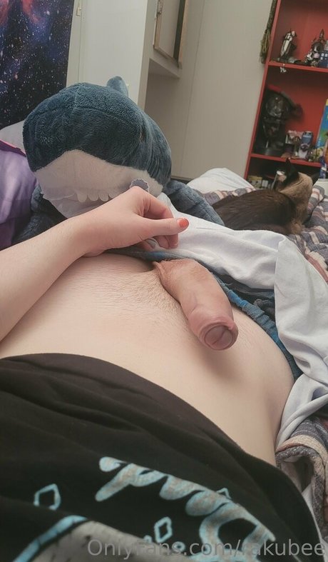 rakubee adult star picture