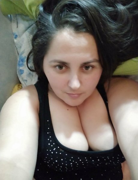 karinamoonn hot star pic