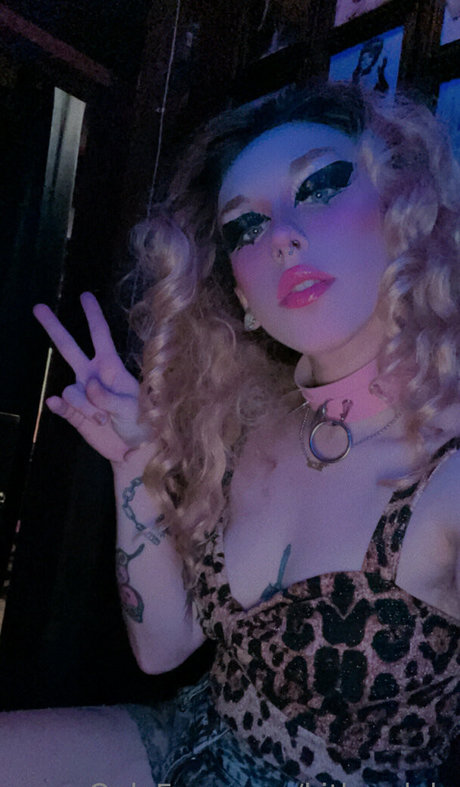 kitkendalx model best pic