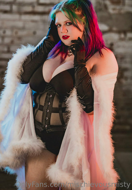 mischievousmisty exclusive star pictures