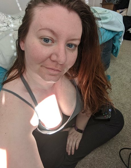 ashlynn212 best actress pic