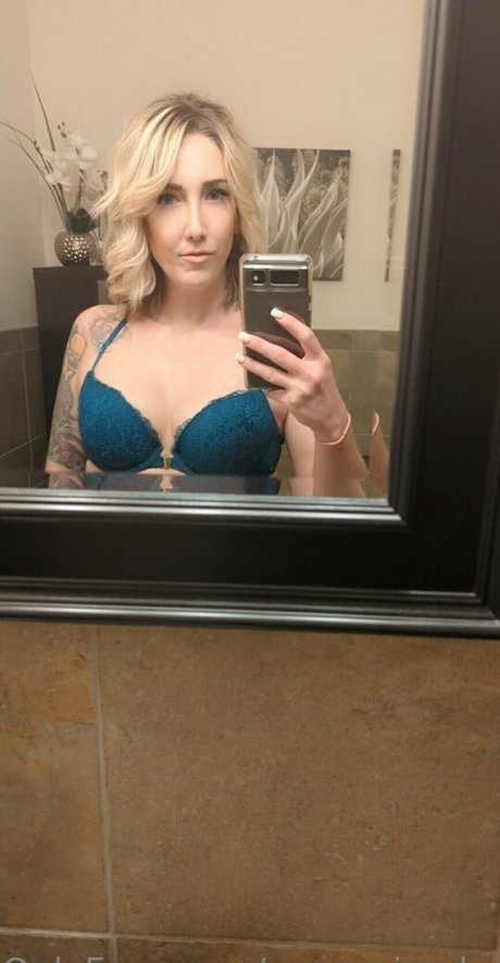 reaganjaydexo pretty model gallery