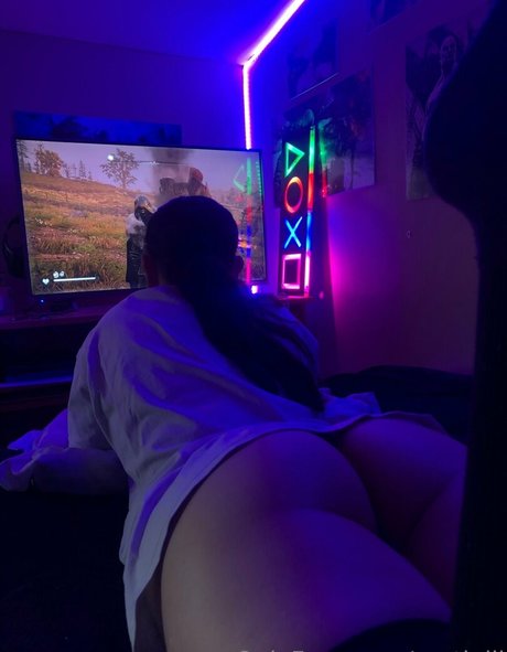 erotiniii model exclusive archive