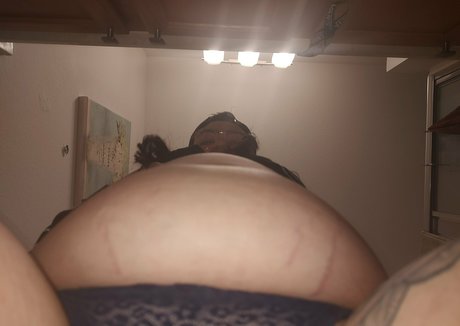 chubbypiggy naked pornstar image