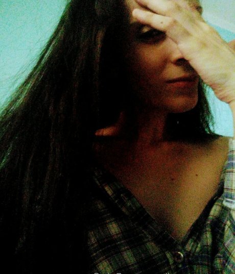 loryvancamp nude actress pictures