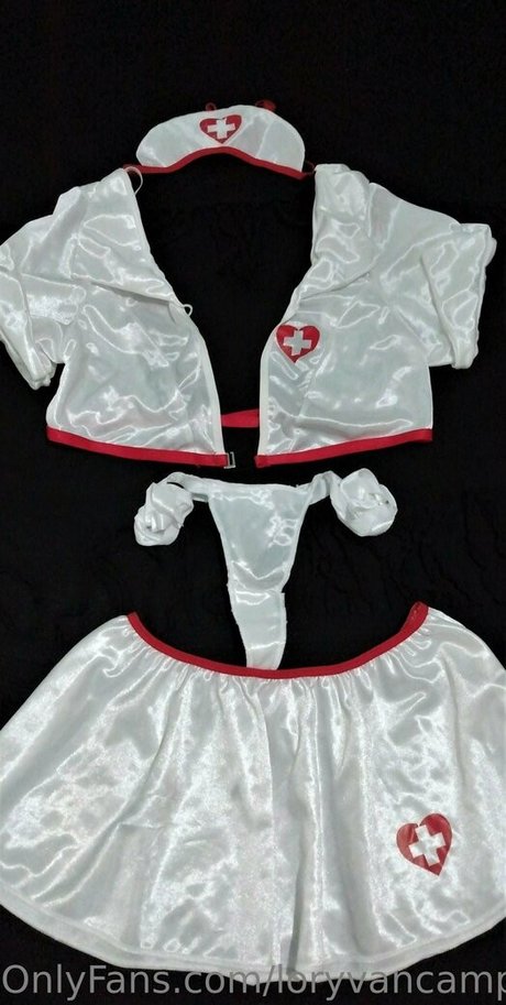 loryvancamp star adult images