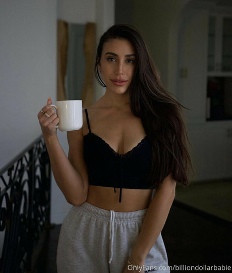 billiondollarbabie model pornographic images