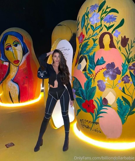 billiondollarbabie sexy model pic