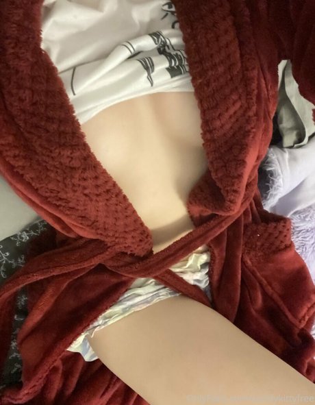 meikittyx model nude archive