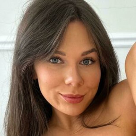 Lana reid nude model archive