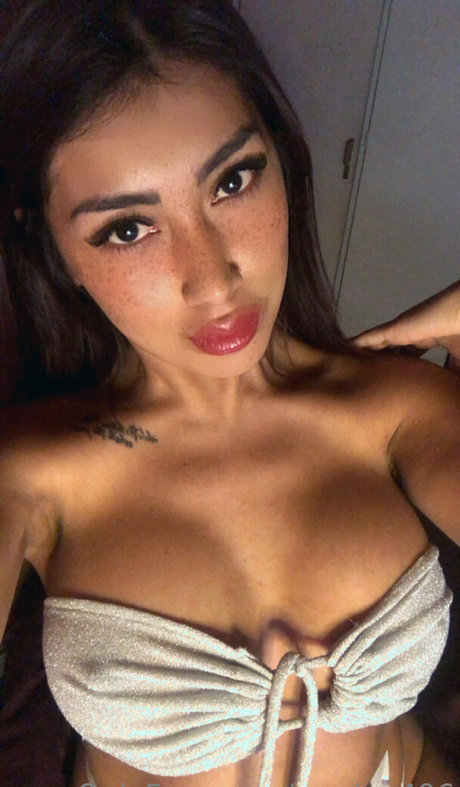 marian496 xxx model photo