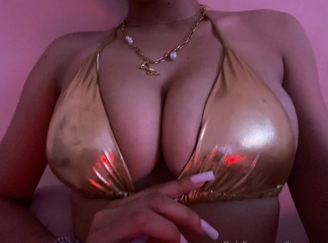 bvnnyara model adult images